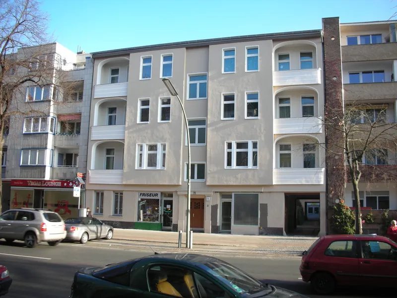 Neu sanierte 3 Zimmer Wohnung in Spandau — photo 1
